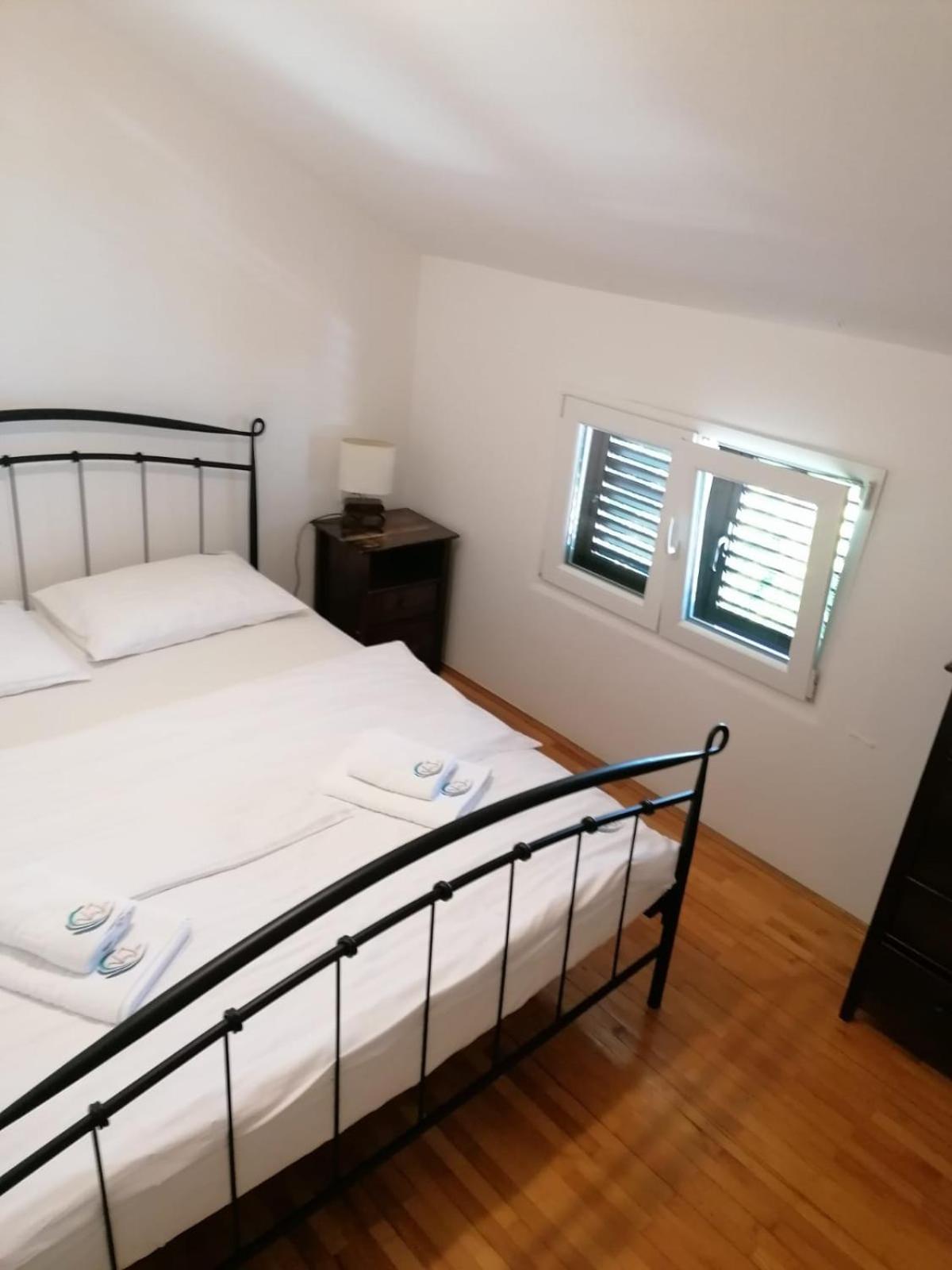 Apartments Villa Julia Trogir Bagian luar foto