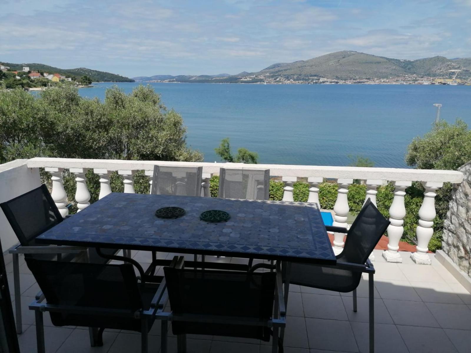 Apartments Villa Julia Trogir Bagian luar foto