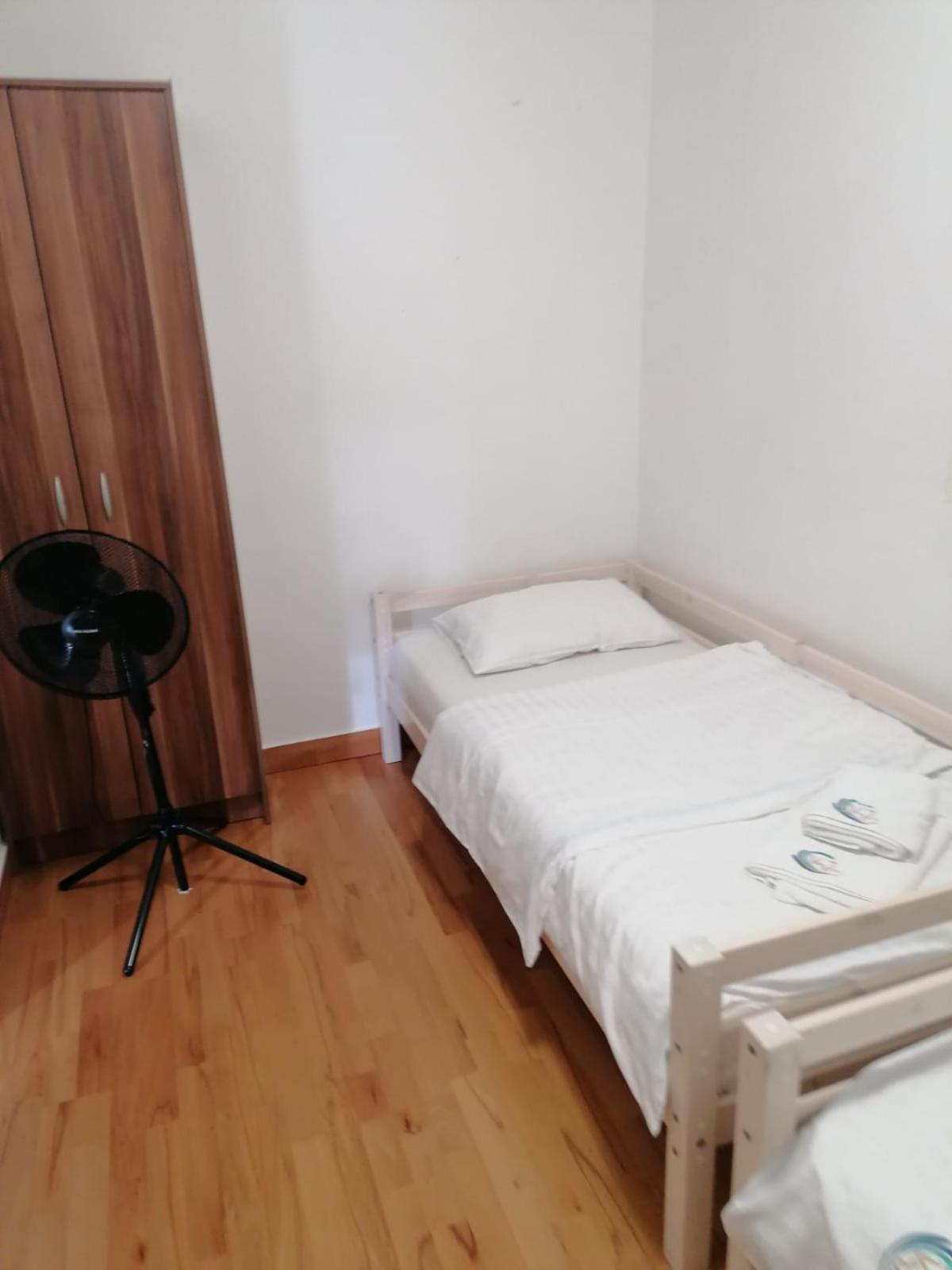 Apartments Villa Julia Trogir Bagian luar foto