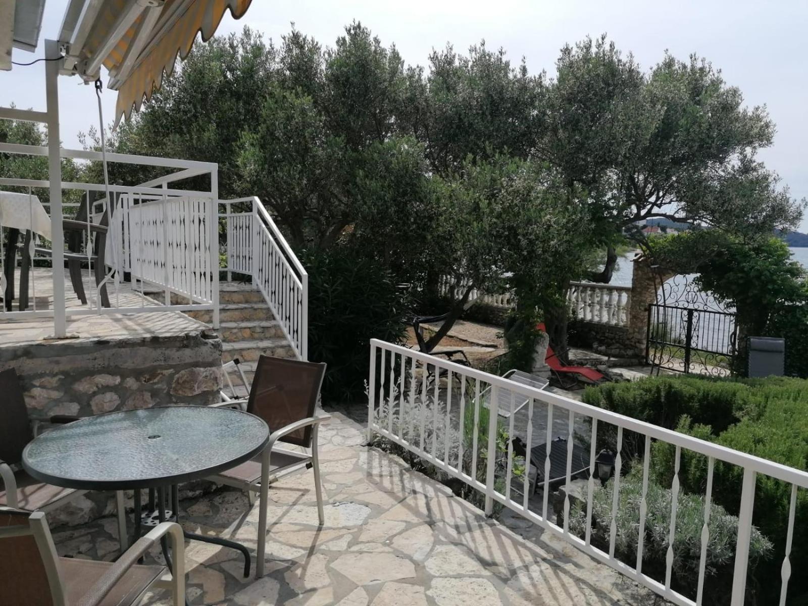Apartments Villa Julia Trogir Bagian luar foto