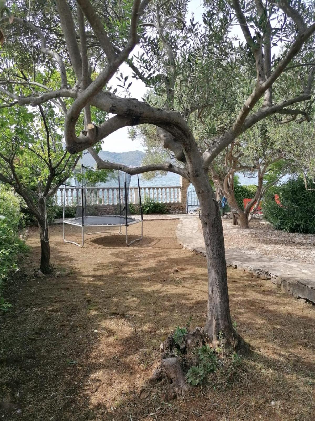 Apartments Villa Julia Trogir Bagian luar foto