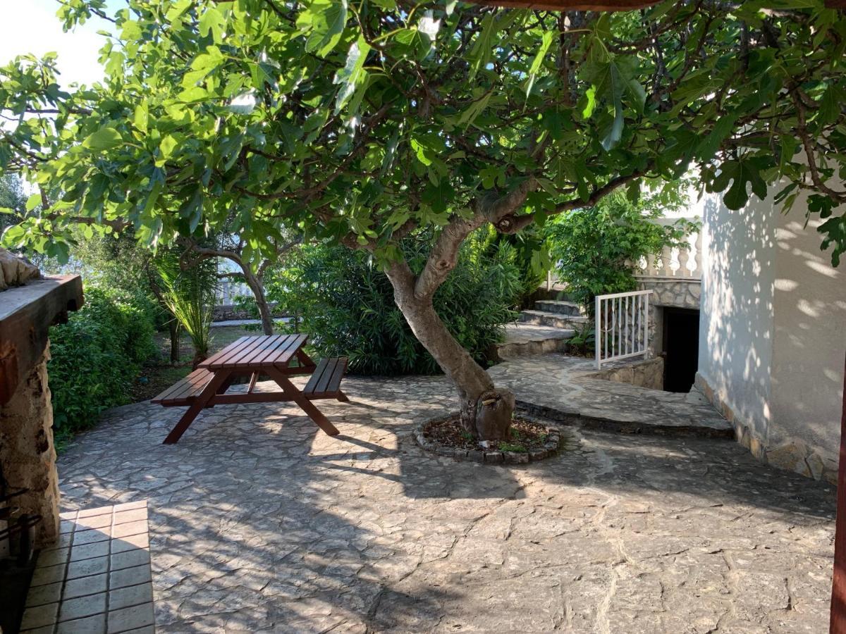 Apartments Villa Julia Trogir Bagian luar foto