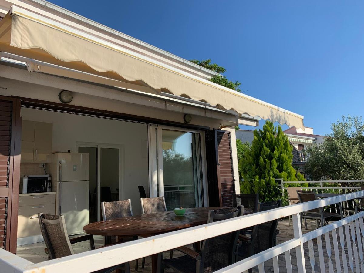 Apartments Villa Julia Trogir Bagian luar foto